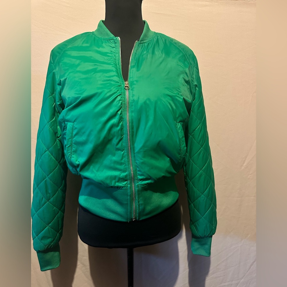 NWT INSO COLLECTION GREEN JACKET.